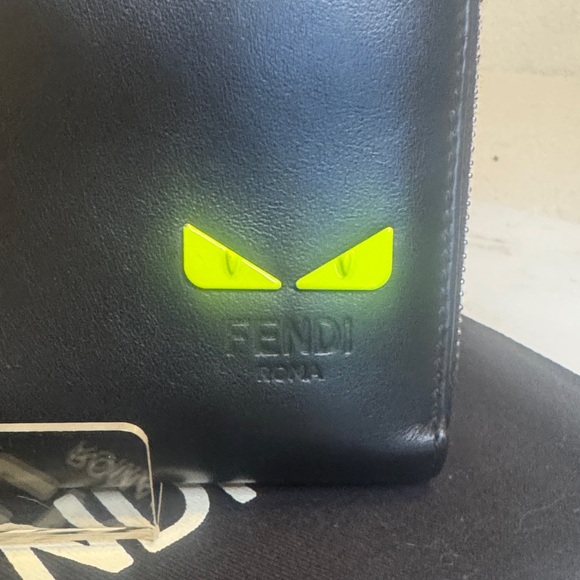 Fendi Monster Looking At You Black Leather Zippy Wallet Authentic Full Inclusion - Picture 7 of 10